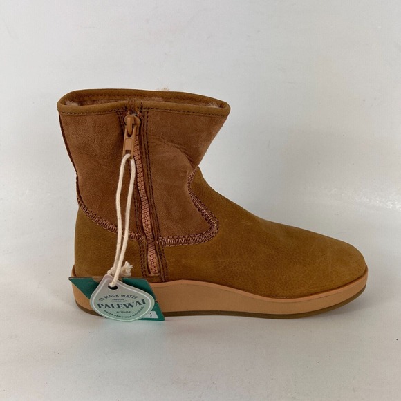 OluKai Pa'ina Hulu women's size 7 tan suede minimalist water resistant boots - Picture 3 of 12